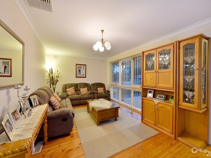 34 Merrigum Crescent, Clarinda VIC 3169