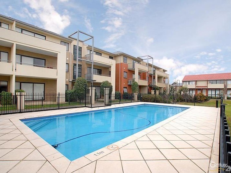 33/2 Monash Green Drive, Clayton VIC 3168