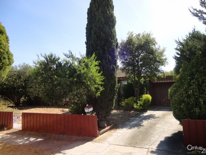 3 Nurrumburne Avenue, Clayton South VIC 3169