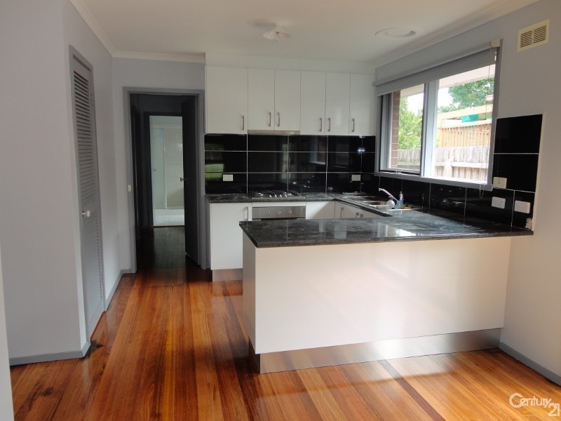 28 Elisdon Drive, Seaford VIC 3198