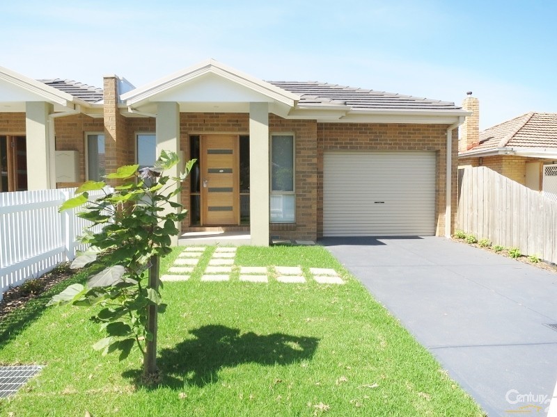 5B Hadkinson Street, Clayton South VIC 3169