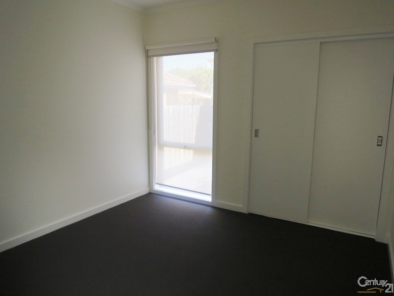 5B Hadkinson Street, Clayton South VIC 3169