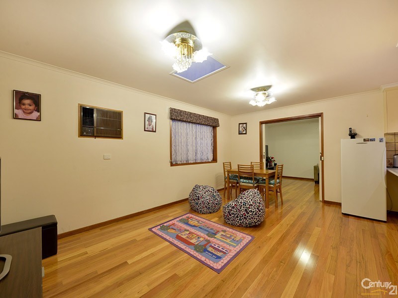 36 Hunt Crescent, Clarinda VIC 3169