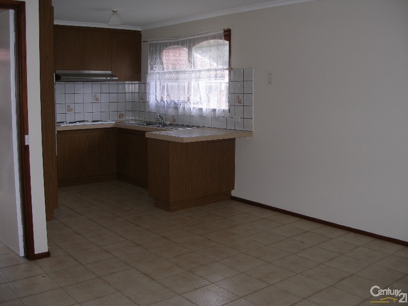 93 Hunt Crescent, Clarinda VIC 3169