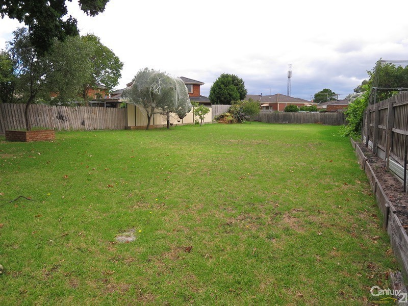 16 Lillian Street, Clayton VIC 3168