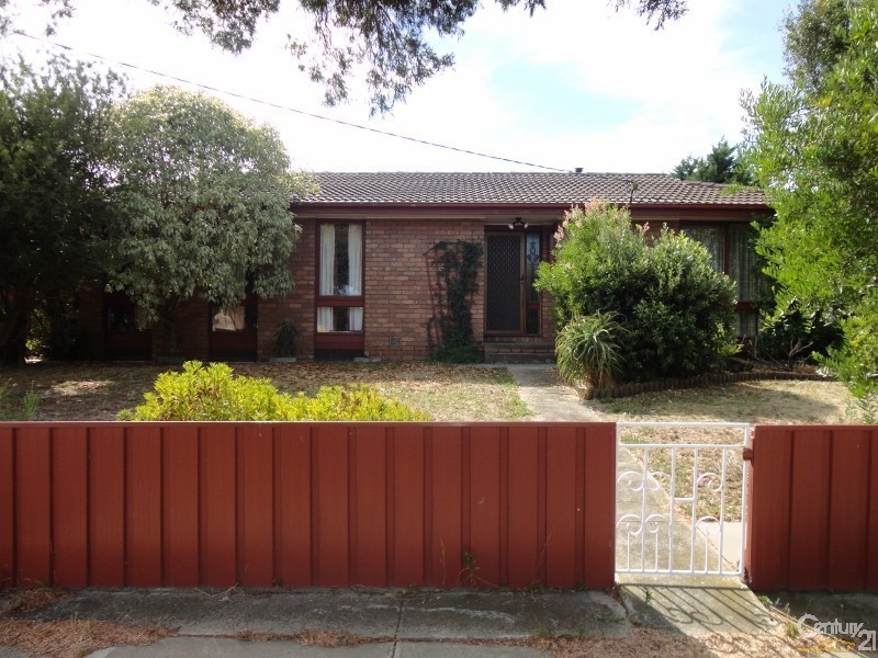 3 Narrumburn Road, Clayton South VIC 3169