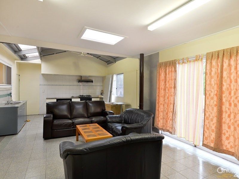 5 Harlington Street, Clayton VIC 3168