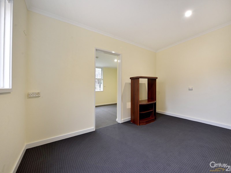 5 Harlington Street, Clayton VIC 3168