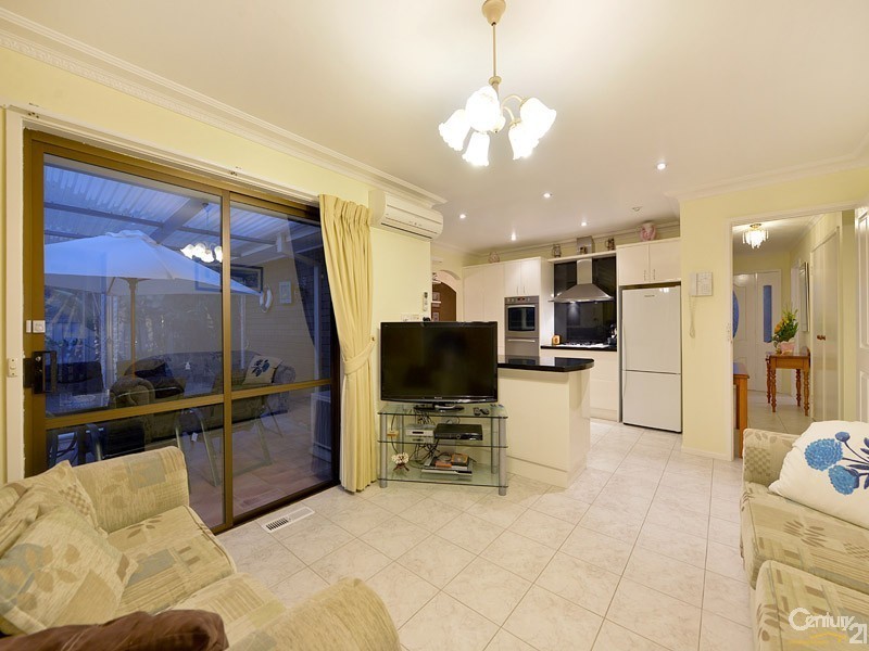 36 Sundowner Ave, Clarinda VIC 3169