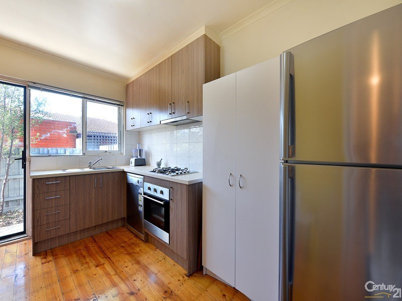 4/19 Oakes Avenue, Clayton South VIC 3169