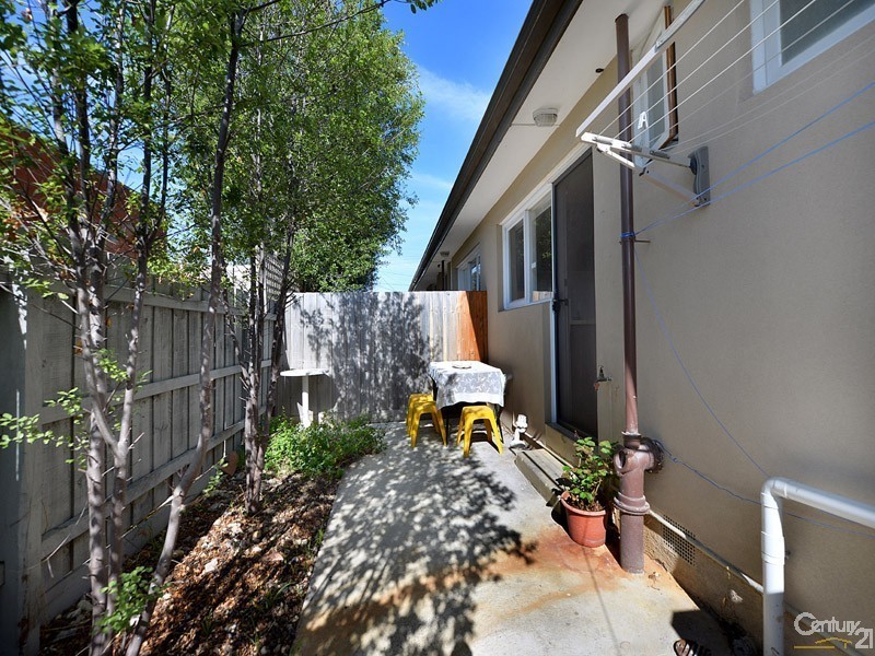 4/19 Oakes Avenue, Clayton South VIC 3169