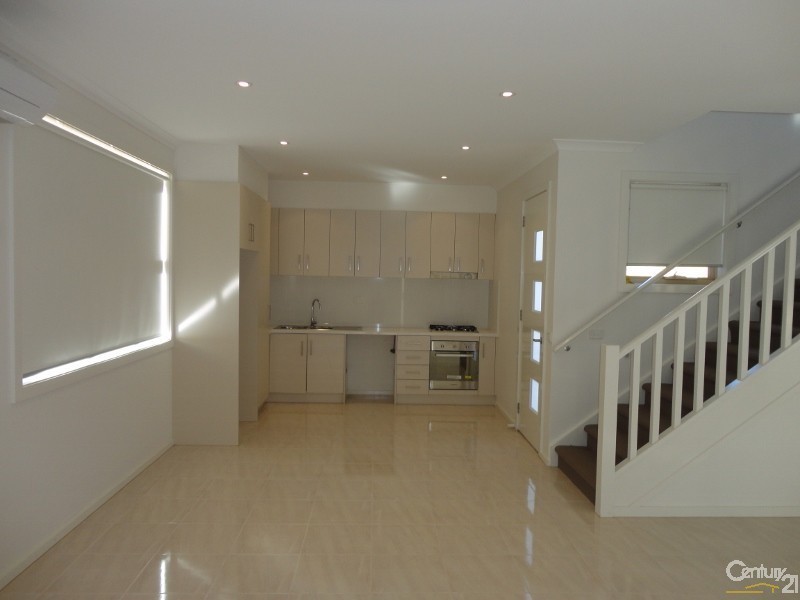 2/49 Eulinga Road, Clarinda VIC 3169