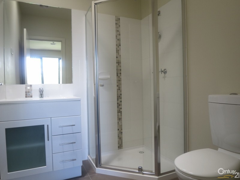 2/27-29 Colin Road, Oakleigh South VIC 3167