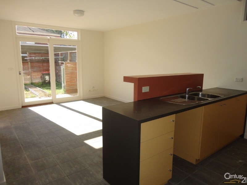 3/27-29 Clayton Road, Oakleigh East VIC 3166