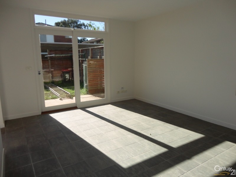 3/27-29 Clayton Road, Oakleigh East VIC 3166