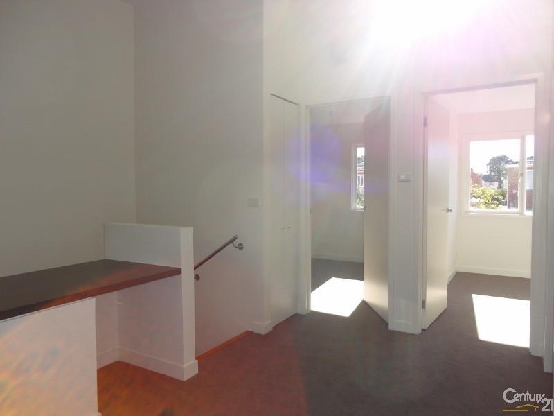 3/27-29 Clayton Road, Oakleigh East VIC 3166