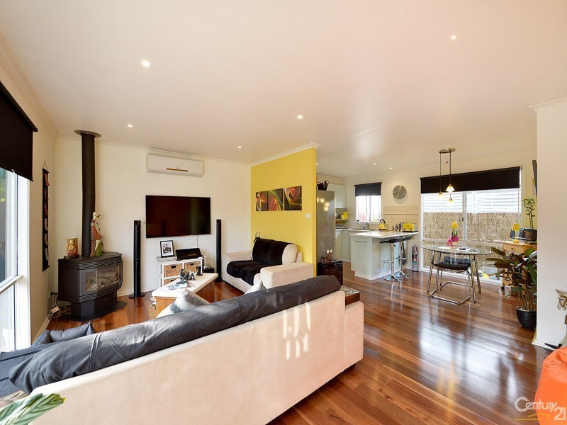 9B Manoon Road, Clayton South VIC 3169