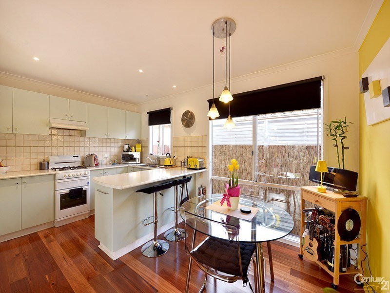 9B Manoon Road, Clayton South VIC 3169