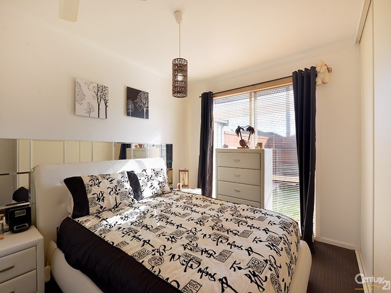 9B Manoon Road, Clayton South VIC 3169