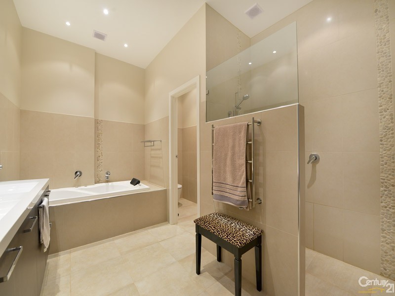 31 Howard Avenue, Mount Waverley VIC 3149