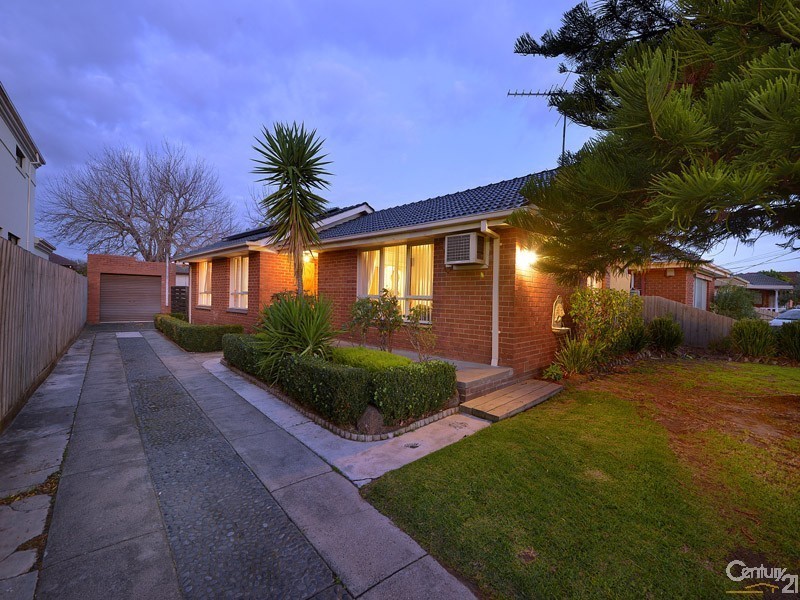 14 Mack Crescent, Clarinda VIC 3169