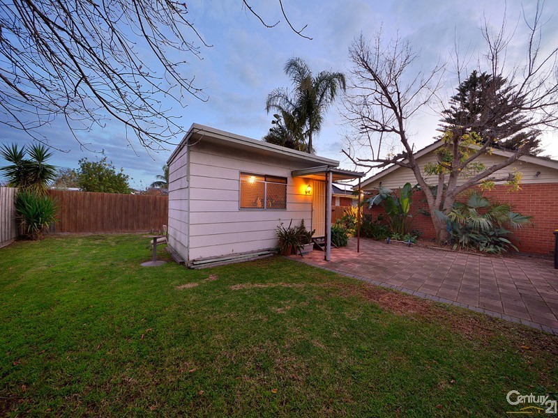 14 Mack Crescent, Clarinda VIC 3169