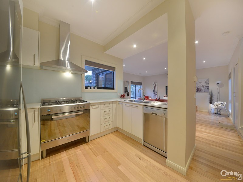 2/7 Windsor Avenue, Oakleigh South VIC 3167