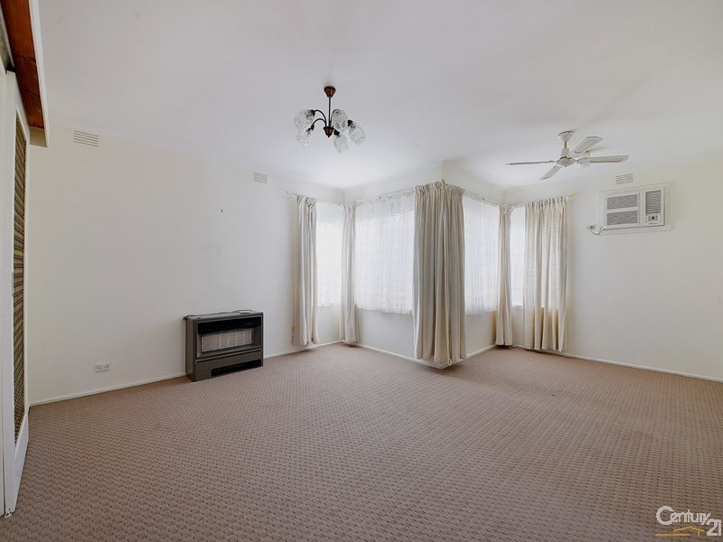 18 Bushland Avenue, Clarinda VIC 3169