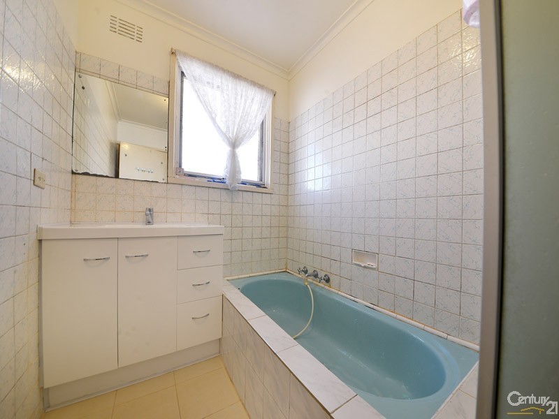 1/30 Cambro Road, Clayton VIC 3168