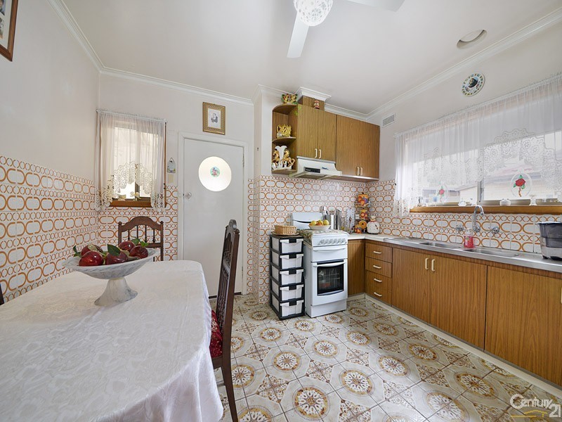34 Mallawa Street, Clayton South VIC 3169