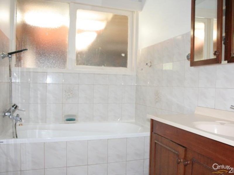 82 Sylvander Street, Clayton South VIC 3169