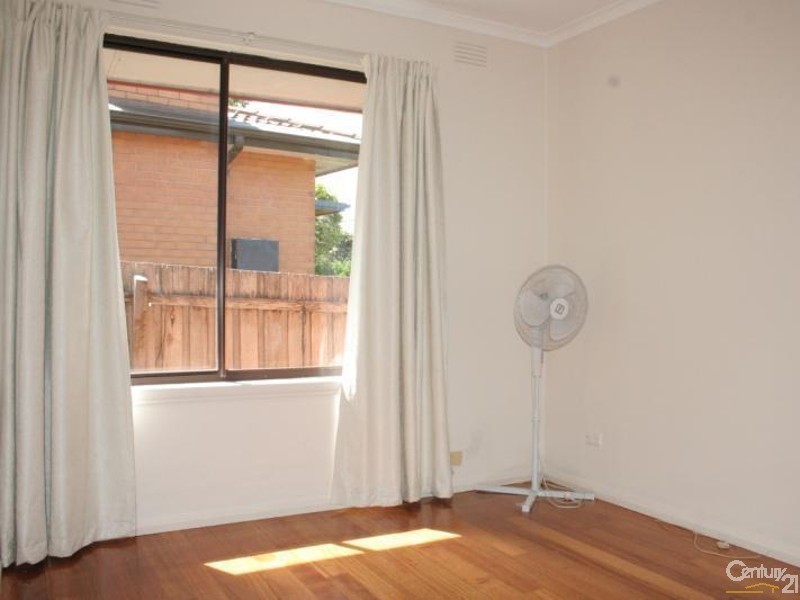 82 Sylvander Street, Clayton South VIC 3169