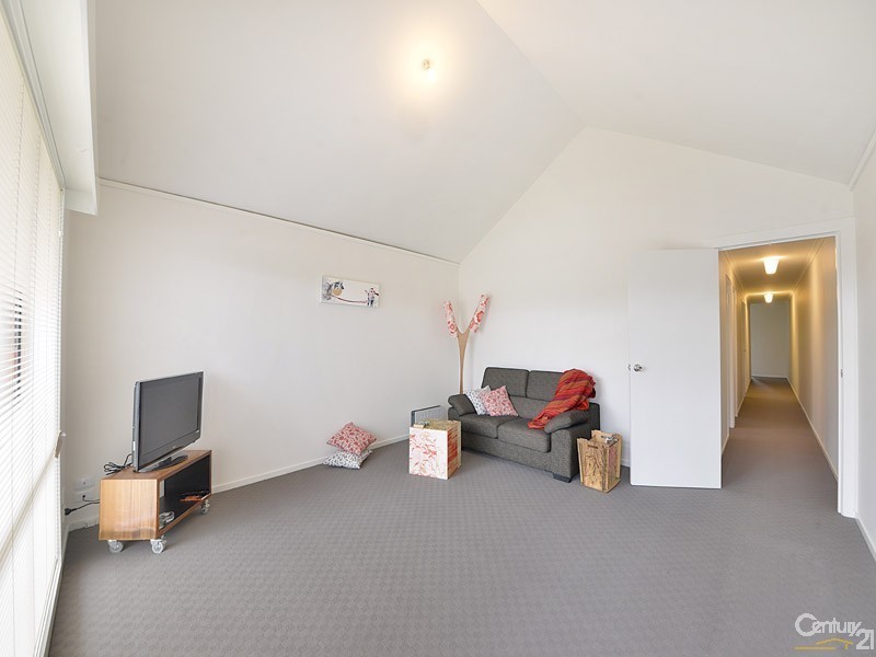 28a Cambro Road, Clayton VIC 3168