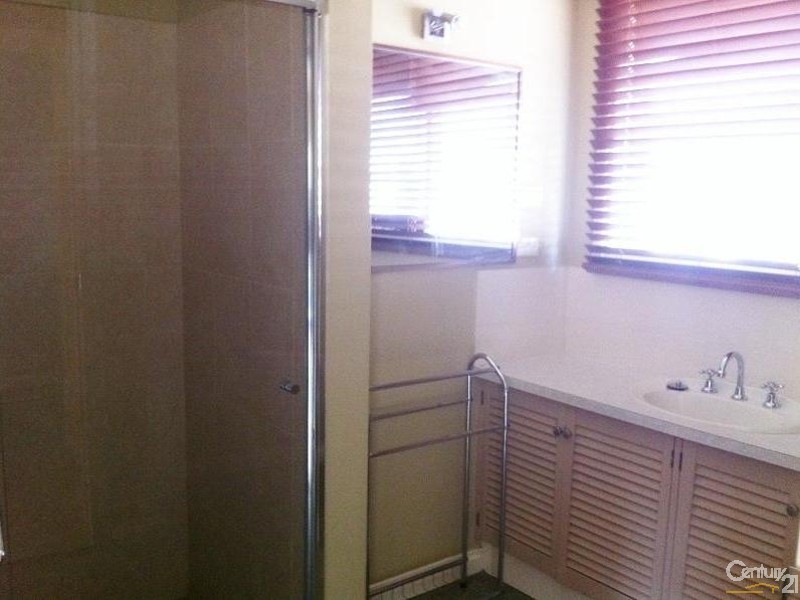 16 Kingfisher Court, Carrum Downs VIC 3201