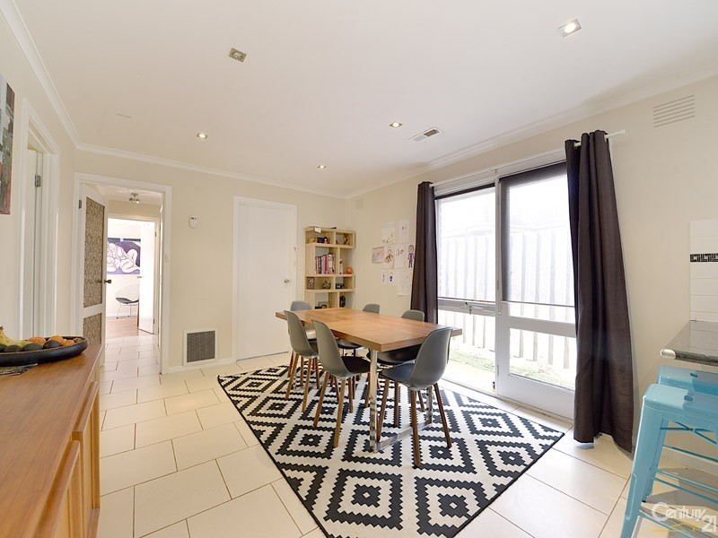 25 Carbine Avenue, Clarinda VIC 3169