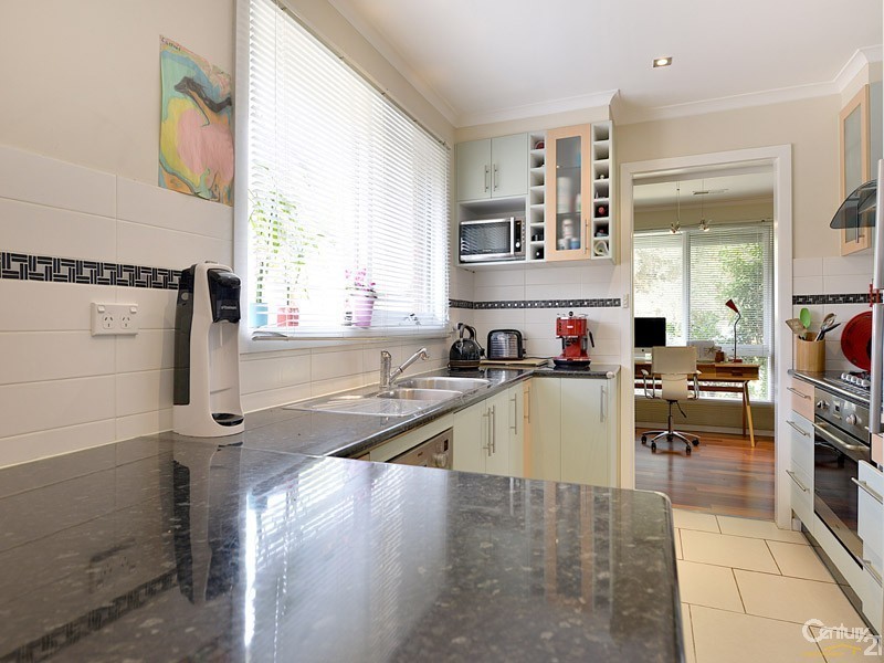 25 Carbine Avenue, Clarinda VIC 3169