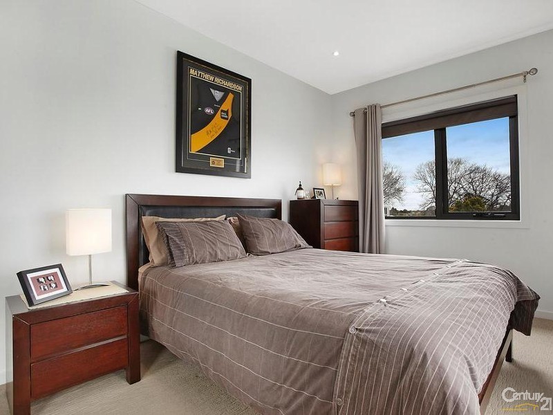 13/1126 North Road, Bentleigh East VIC 3165