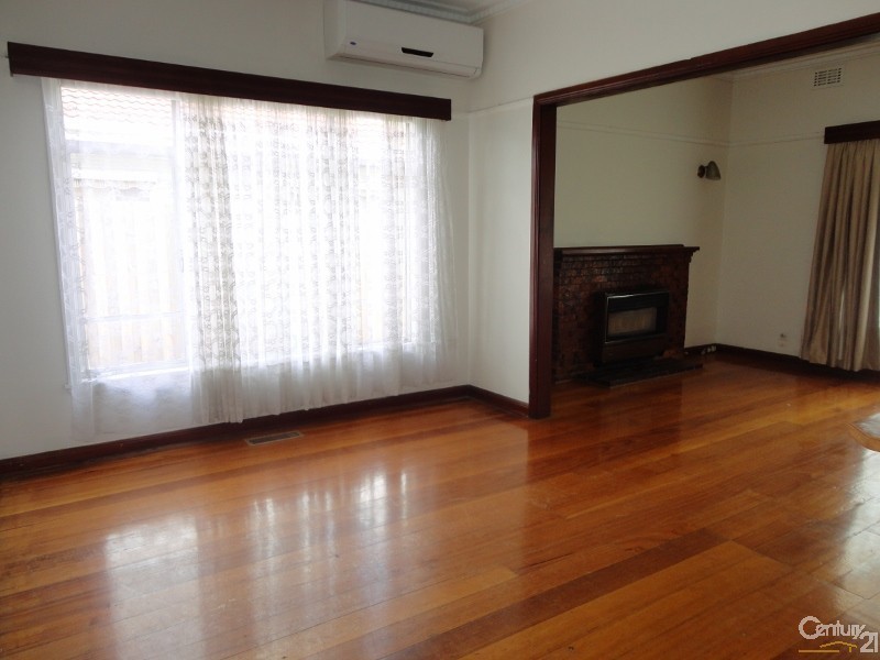 11 Colonel Street, Clayton VIC 3168