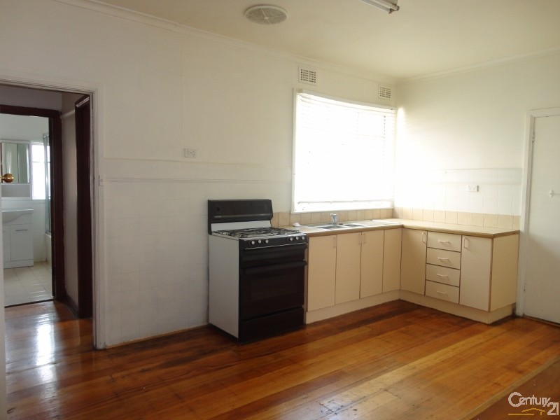 11 Colonel Street, Clayton VIC 3168