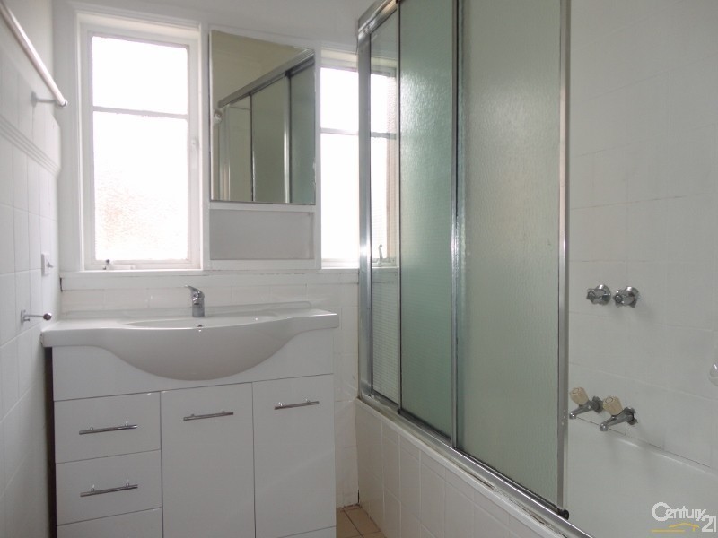 11 Colonel Street, Clayton VIC 3168