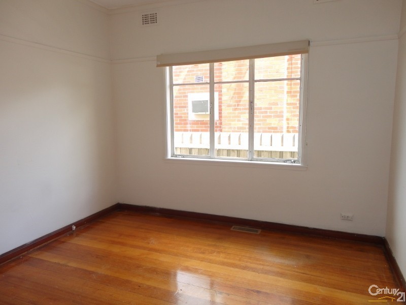 11 Colonel Street, Clayton VIC 3168