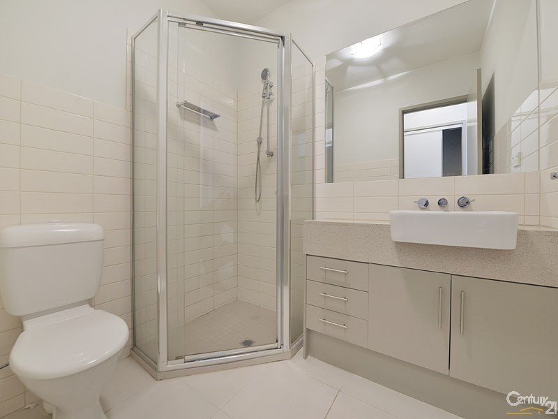 1/76 East Boundary Rd, Bentleigh East VIC 3165