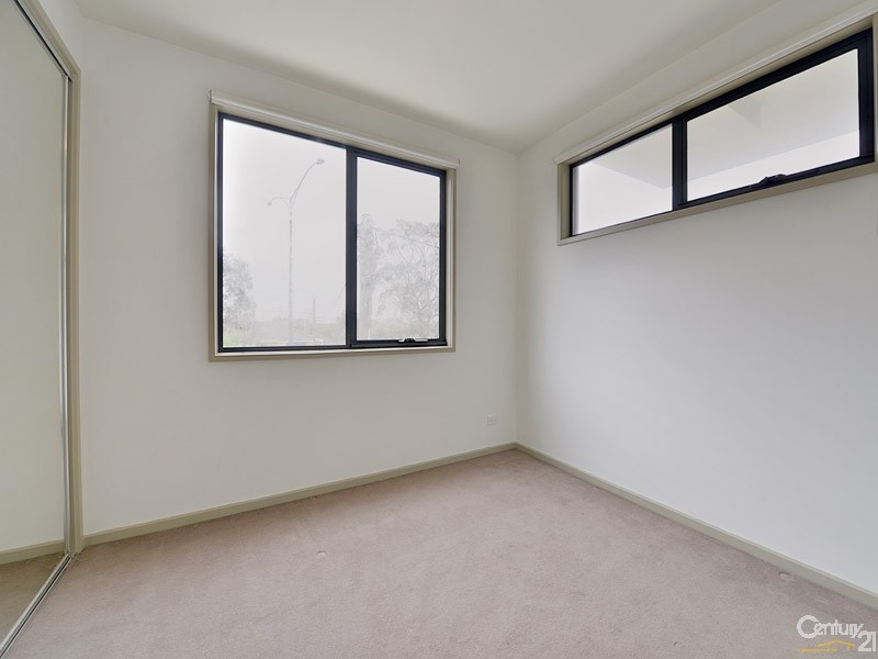 1/76 East Boundary Rd, Bentleigh East VIC 3165