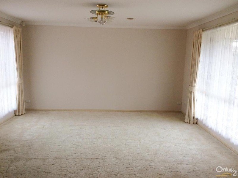 88 Strabane Way, Hampton Park VIC 3976