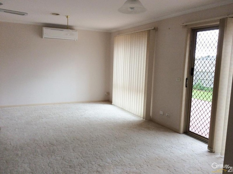 88 Strabane Way, Hampton Park VIC 3976