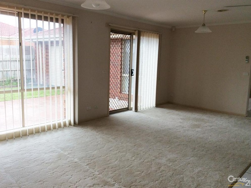 88 Strabane Way, Hampton Park VIC 3976