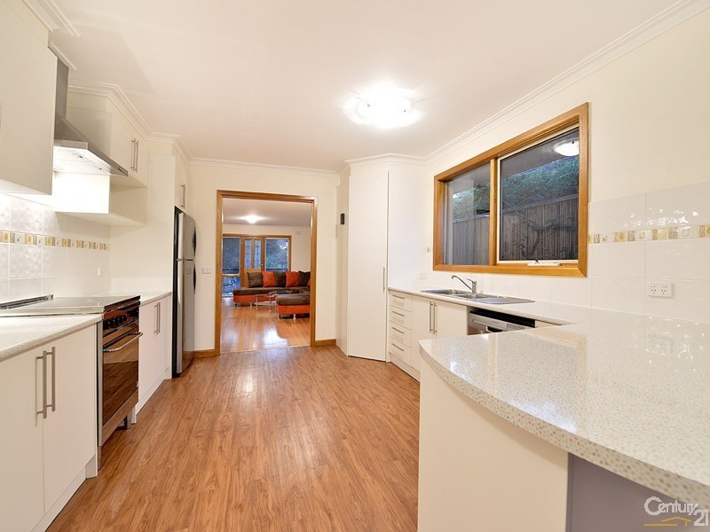 6 Simon Street, Clayton South VIC 3169