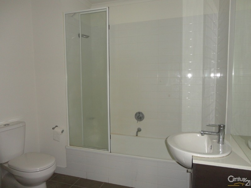 28/20-24 Burton Avenue, Clayton VIC 3168