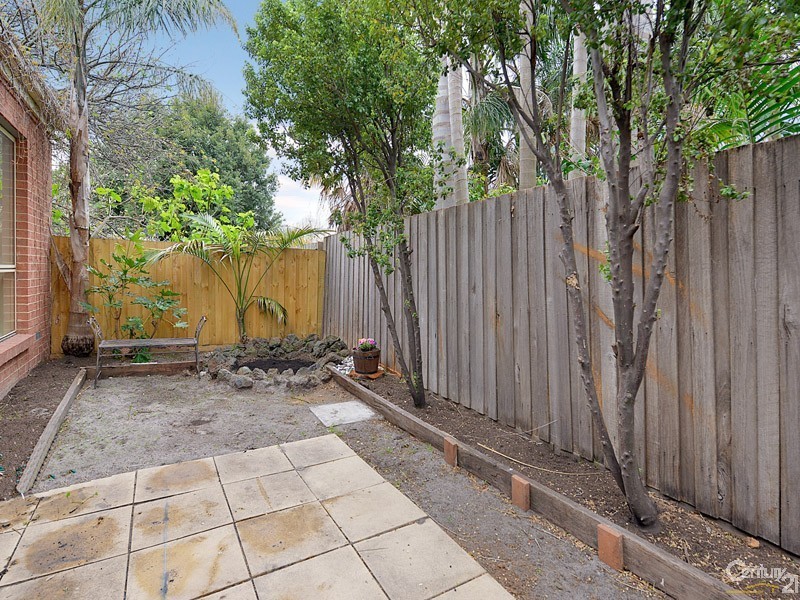 2/656 Warrigal Road, Oakleigh South VIC 3167