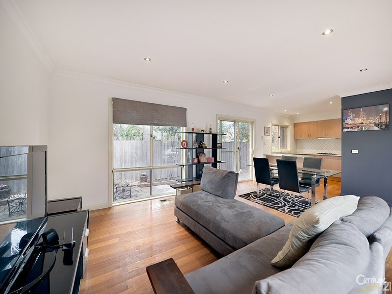 2/656 Warrigal Road, Oakleigh South VIC 3167